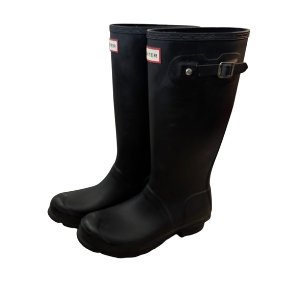 Hunter Classic Black Rain Boots - Picture 2 of 9